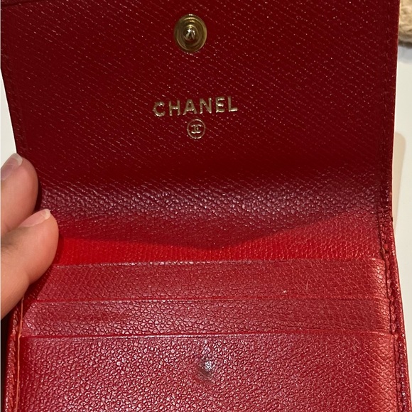 Chanel Red Wallet with date code - Picture 3 of 10
